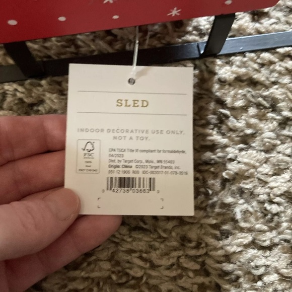 Target Wondershop Sleigh and 2023 Dapper - Picture 5 of 17